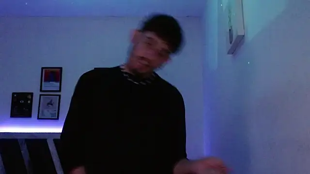 Snapshot of Sebasxxl12 chatting on November 24, 11:27 pm Sebasxxl12 online show from November 24, 11:27 pm