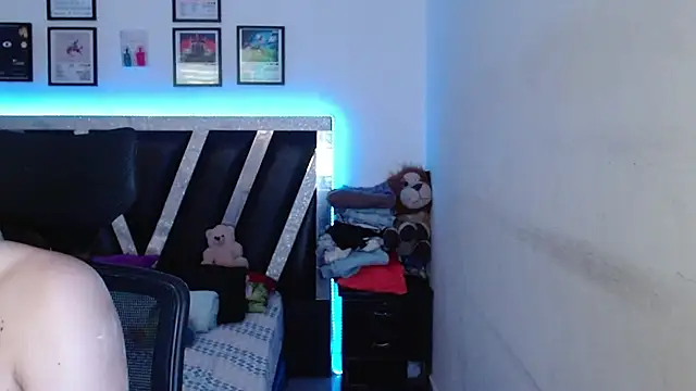 Sebasxxl12 online show from February 1, 10:30 pm