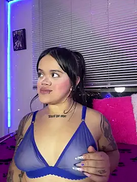 Sussyroxxx online show from May 3, 4:17 am