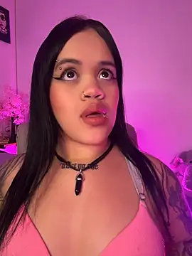 Snapshot of Sussyroxxx chatting on June 11, 4:42 am Sussyroxxx online show from June 11, 4:42 am