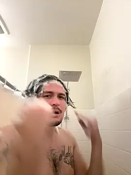 itsthecatchh online show from October 31, 10:49 pm