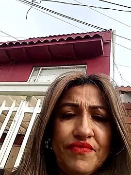 chloe  Jones  online show from November 10, 12:21 pm