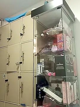 chloe  Jones  online show from November 12, 12:42 pm