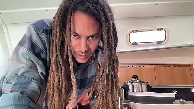 Monk and Mia online show from October 18, 11:01 am