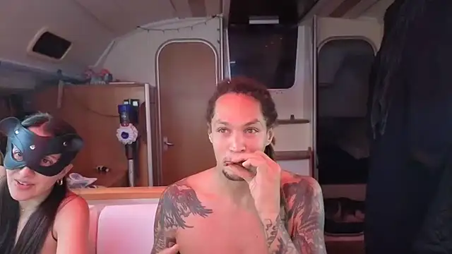 Monk and Mia online show from December 5, 5:17 am