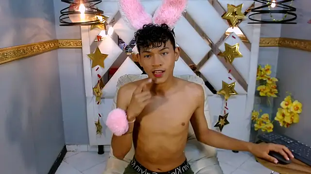 Snapshot of Sammy_Millers chatting on October 10, 8:09 pm Sammy Millers online show from October 10, 8:09 pm