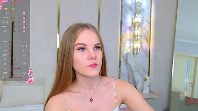 Lili Lohan online show from October 9, 5:02 pm