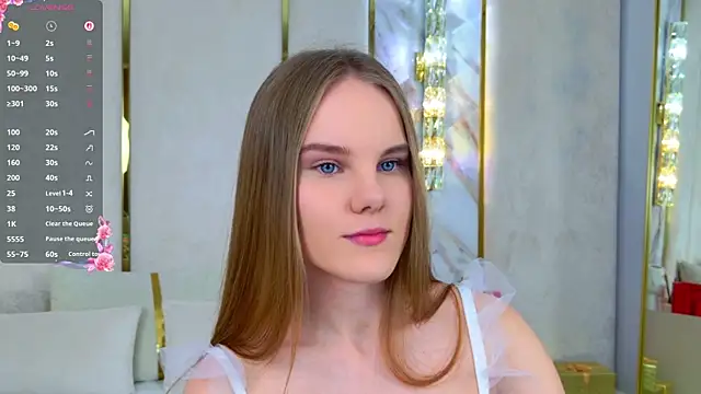 Lili Lohan online show from December 4, 5:12 pm