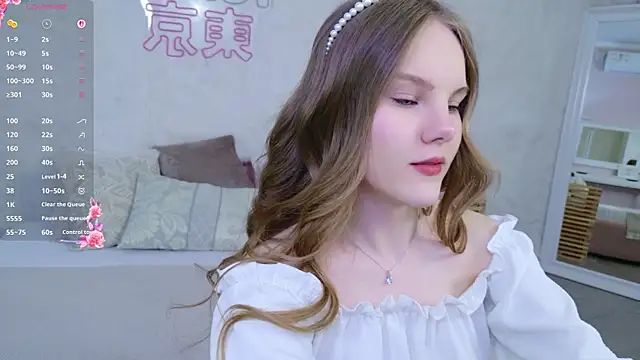 Lili Lohan online show from May 3, 5:12 am