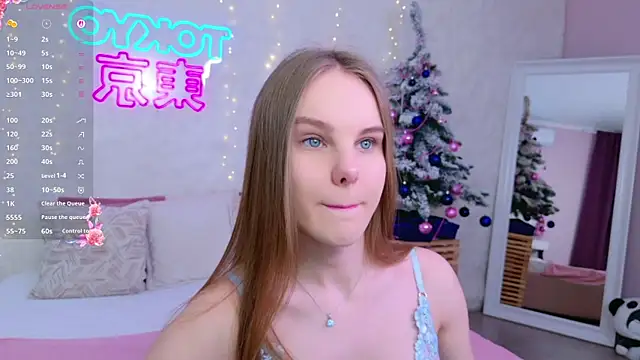 Lili Lohan online show from January 13, 5:06 pm