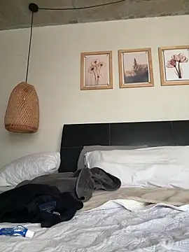 LunaEterna online show from January 17, 3:48 pm