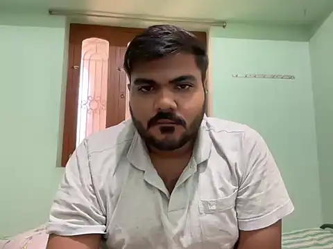 Romeo Sam2 online show from October 31, 9:28 am