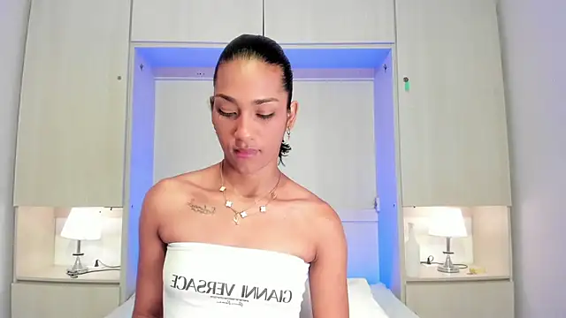 Snapshot of AnahiCollins chatting on June 26, 12:00 pm AnahiCollins online show from June 26, 12:00 pm