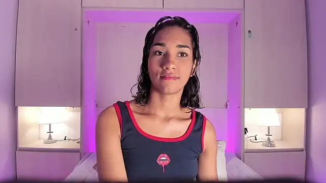 AnahiCollins online show from April 22, 11:39 am