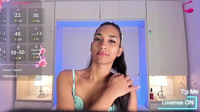 AnahiCollins online show from January 13, 11:36 am