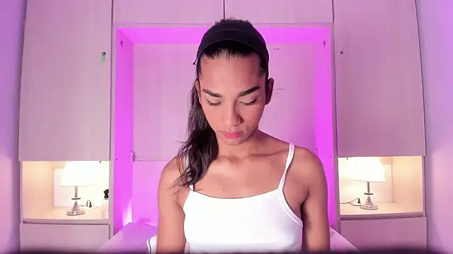 AnahiCollins online show from March 12, 11:36 am