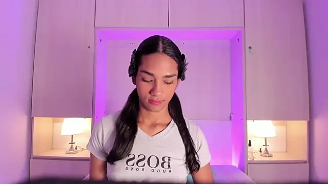 AnahiCollins online show from February 18, 12:01 pm