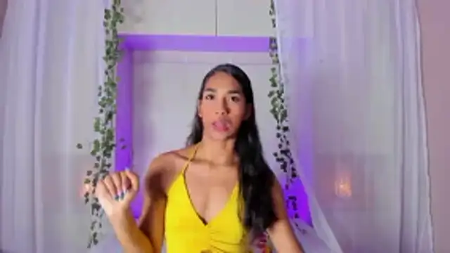 AnahiCollins online show from March 13, 7:30 pm