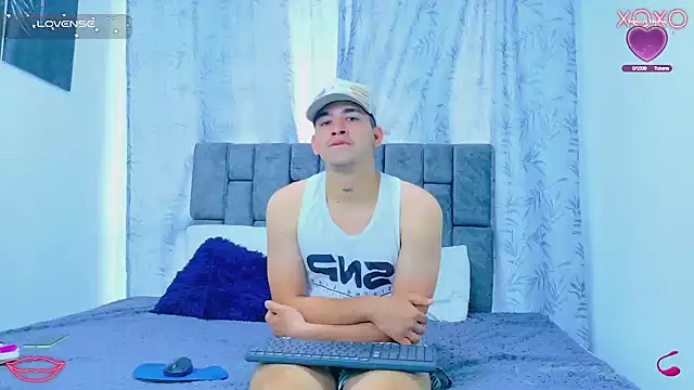 Laura King online show from September 27, 9:10 pm