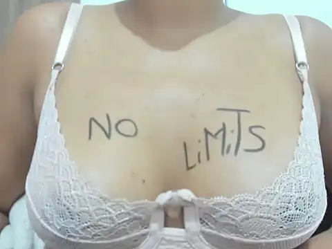 Valentinahot7 online show from October 24, 2:27 pm