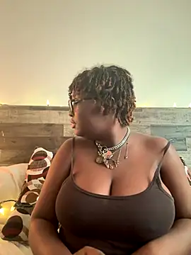 Snapshot of St4G1rL chatting on October 4, 7:15 pm St4G1rL online show from October 4, 7:15 pm