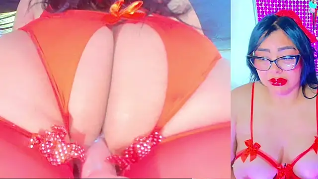 dakotamilf  hot online show from June 16, 9:31 am