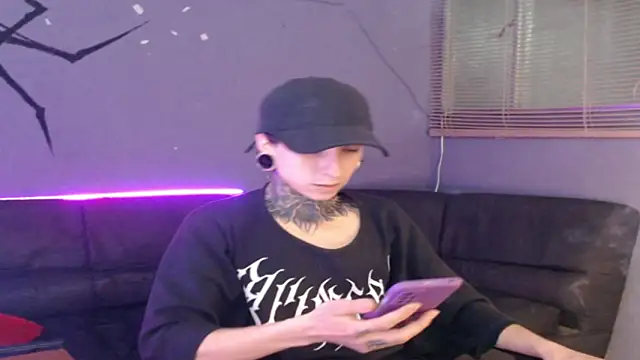 Kuregari xs online show from November 5, 4:15 am