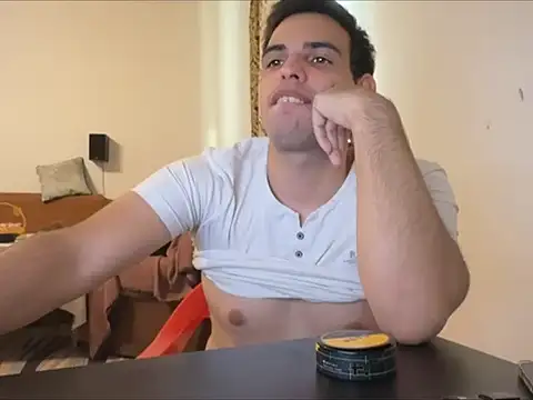 Snapshot of _Djonson_ chatting on September 30, 5:13 am Djonson online show from September 30, 5:13 am