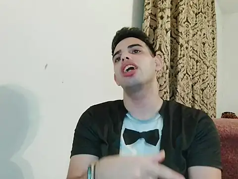 Snapshot of _Djonson_ chatting on October 12, 4:19 pm Djonson online show from October 12, 4:19 pm