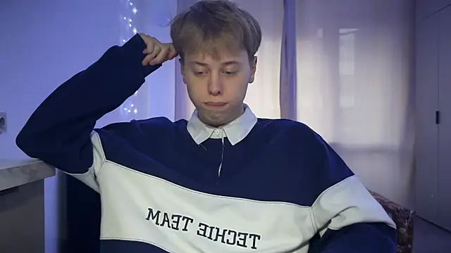  bee boy  online show from October 8, 3:02 pm