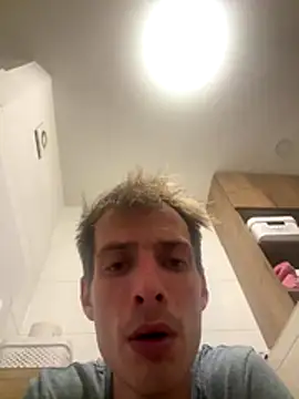 hot97411 online show from October 22, 4:01 am