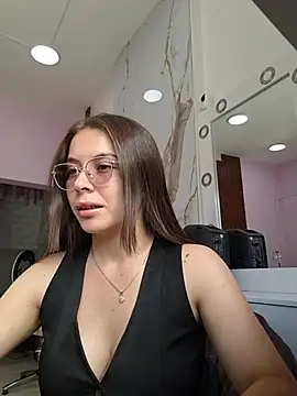 EmmaValencia  online show from March 19, 7:36 pm