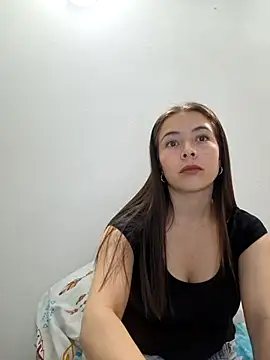 EmmaValencia  online show from October 20, 3:01 pm