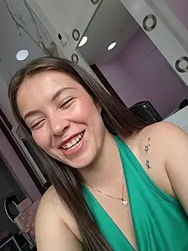 EmmaValencia  online show from March 17, 4:21 pm