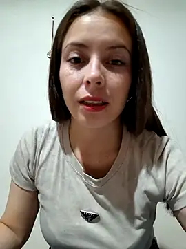 EmmaValencia  online show from October 21, 4:45 am