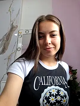 EmmaValencia  online show from November 6, 7:29 pm