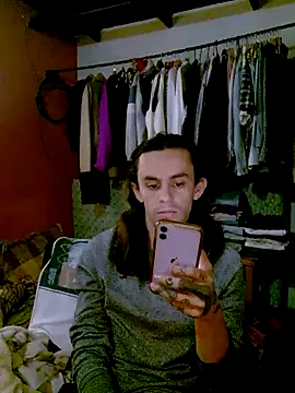 monroedelrey online show from December 19, 2:41 pm