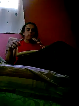 monroedelrey online show from December 17, 5:07 pm