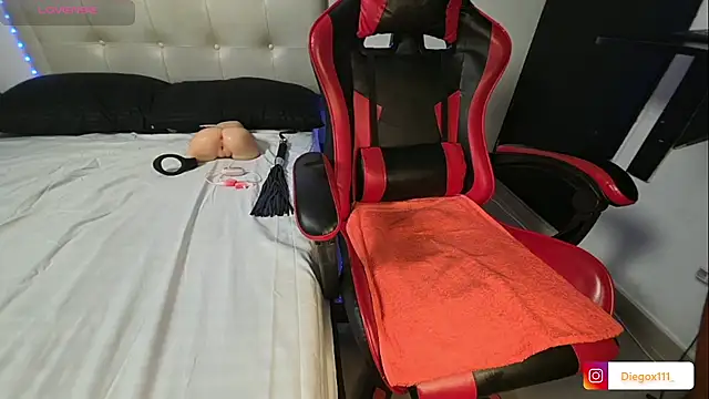 DiegoXL111 online show from November 21, 3:16 am