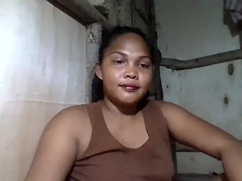 Snapshot of sweetlexypinay19 chatting on May 8, 1:37 pm sweetlexypinay19 online show from May 8, 1:37 pm