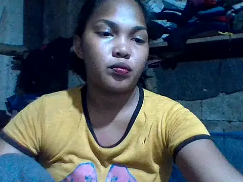 Snapshot of sweetlexypinay19 chatting on April 3, 1:50 pm sweetlexypinay19 online show from April 3, 1:50 pm