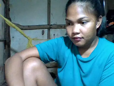 Snapshot of sweetlexypinay19 chatting on May 1, 11:54 pm sweetlexypinay19 online show from May 1, 11:54 pm