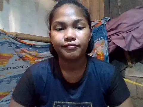 Snapshot of sweetlexypinay19 chatting on April 10, 11:12 pm sweetlexypinay19 online show from April 10, 11:12 pm