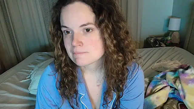 Snapshot of ClaireZX chatting on October 12, 8:16 am ClaireZX online show from October 12, 8:16 am