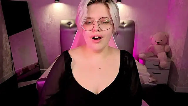 DominiqueSweetie online show from November 20, 9:10 am