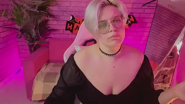 DominiqueSweetie online show from October 29, 9:08 am