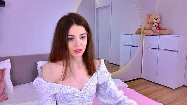 NikkaBush online show from June 26, 5:13 am
