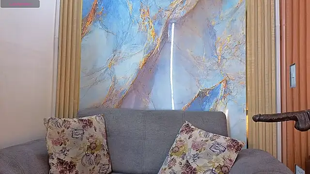 Nahomy Smiths aws online show from November 6, 9:19 pm