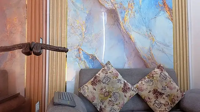 Nahomy Smiths aws online show from November 8, 9:18 pm