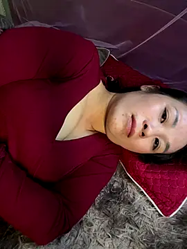 Snapshot of Suna-ny chatting on November 25, 6:25 am Suna-ny online show from November 25, 6:25 am